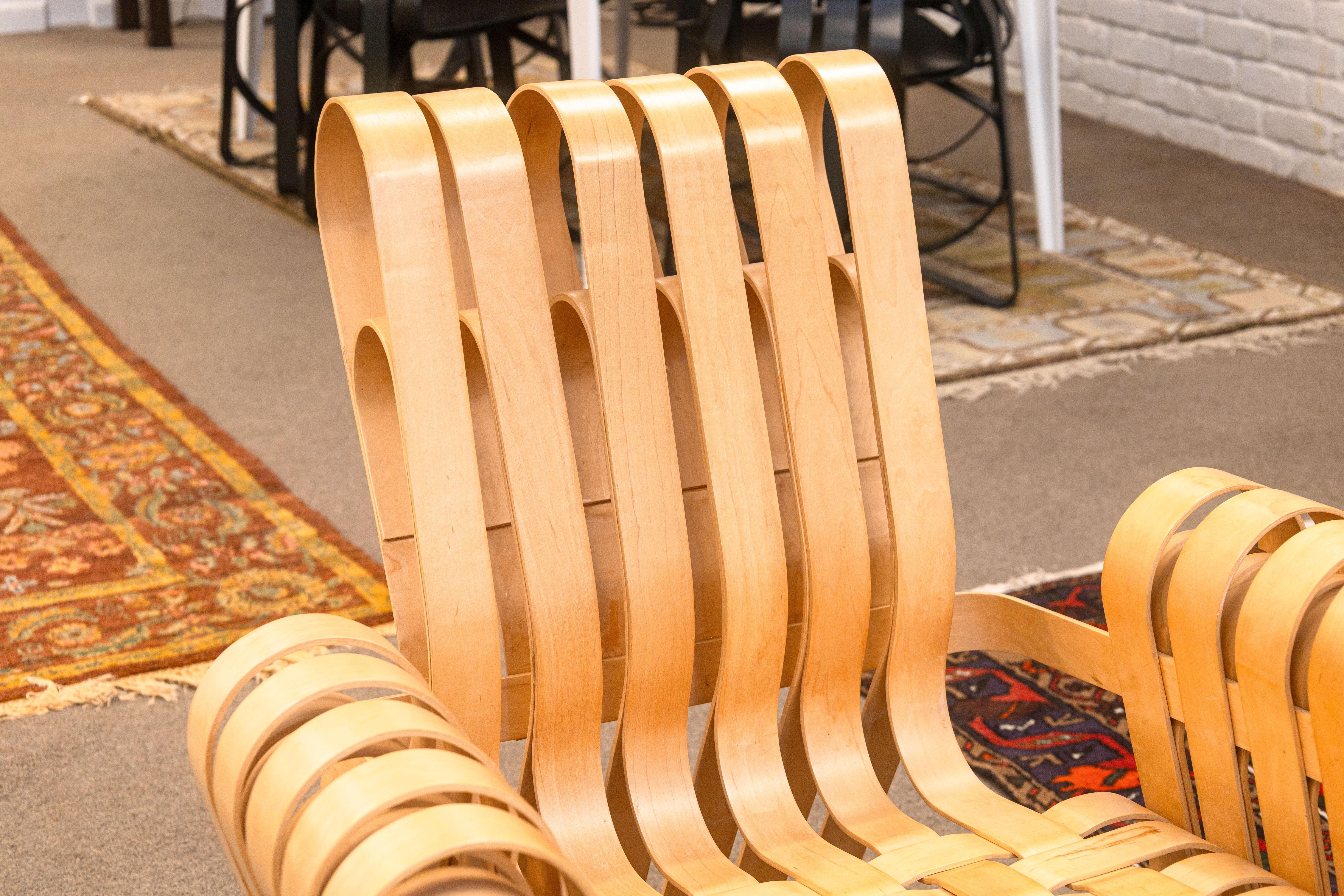 Érable Vintage 1993 Frank Gehry for Franks Chaise longue tissée Power Play et Ottoman en vente