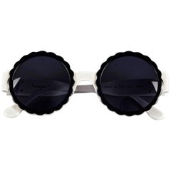 Retro 1993 Iconic CHANEL PARIS Camellia Round Sunglasses