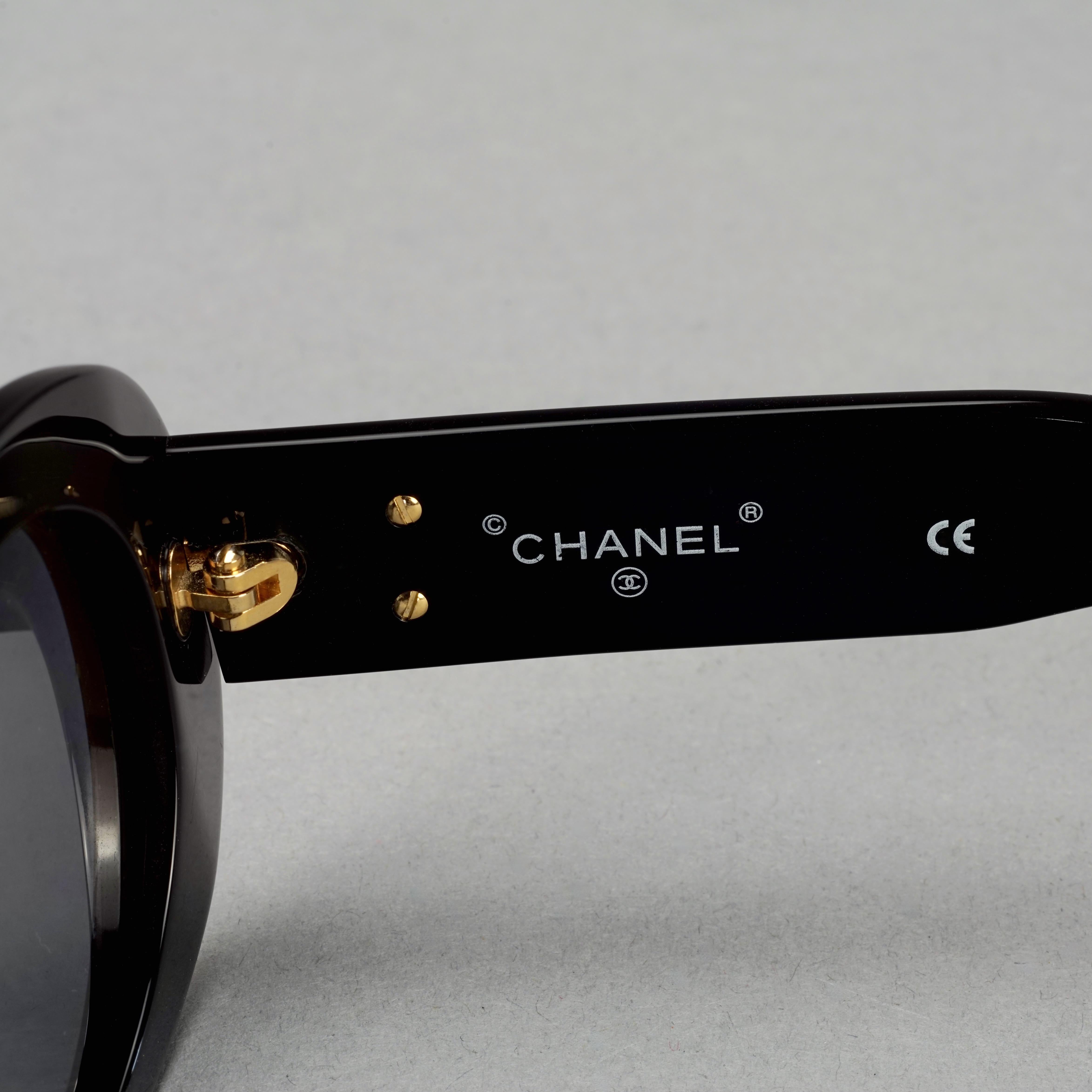 Vintage 1993 Iconic CHANEL PARIS Spelled Black Sunglasses For Sale 6