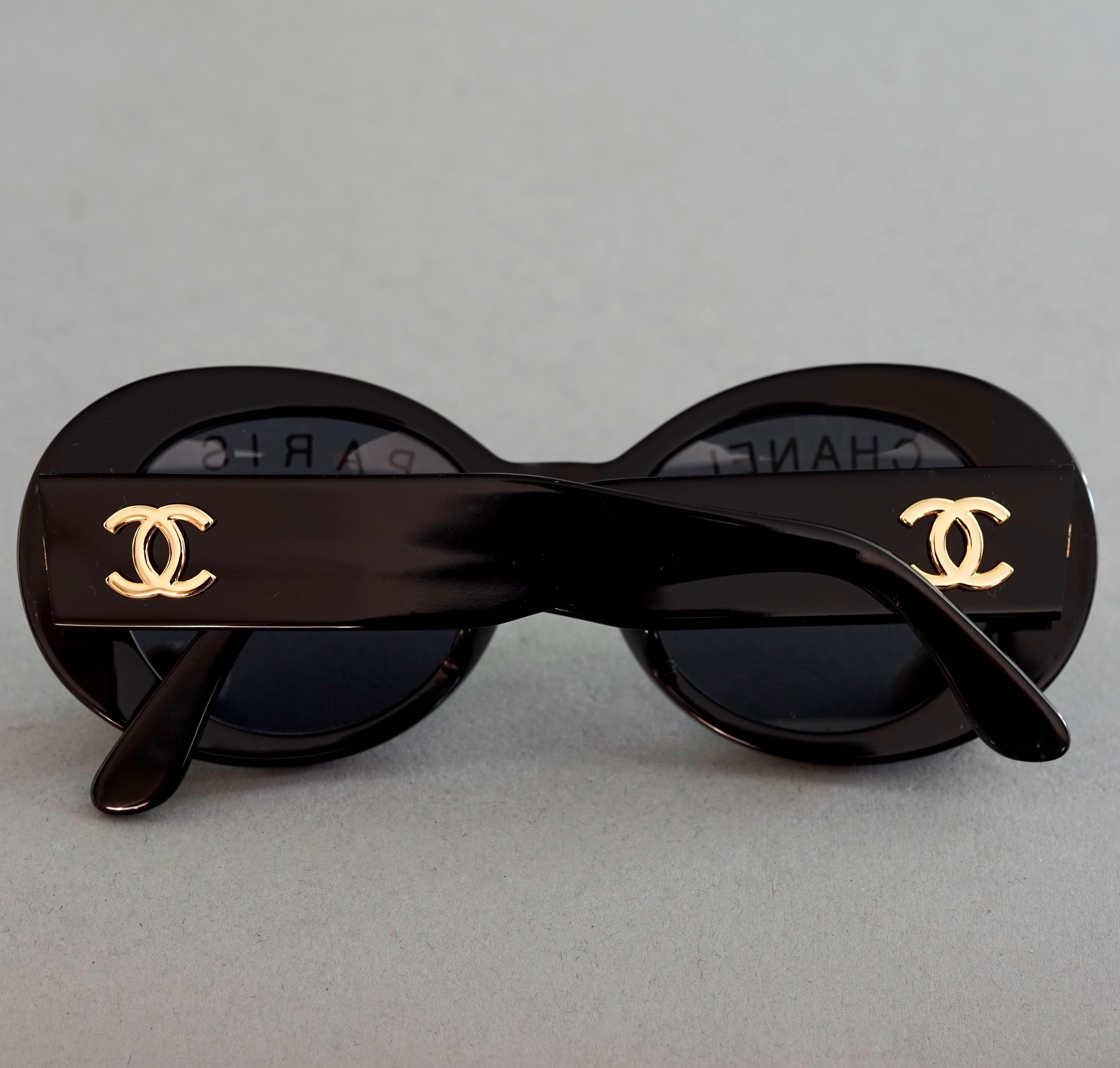 Vintage 1993 Iconic CHANEL PARIS Spelled Black Sunglasses For Sale 1