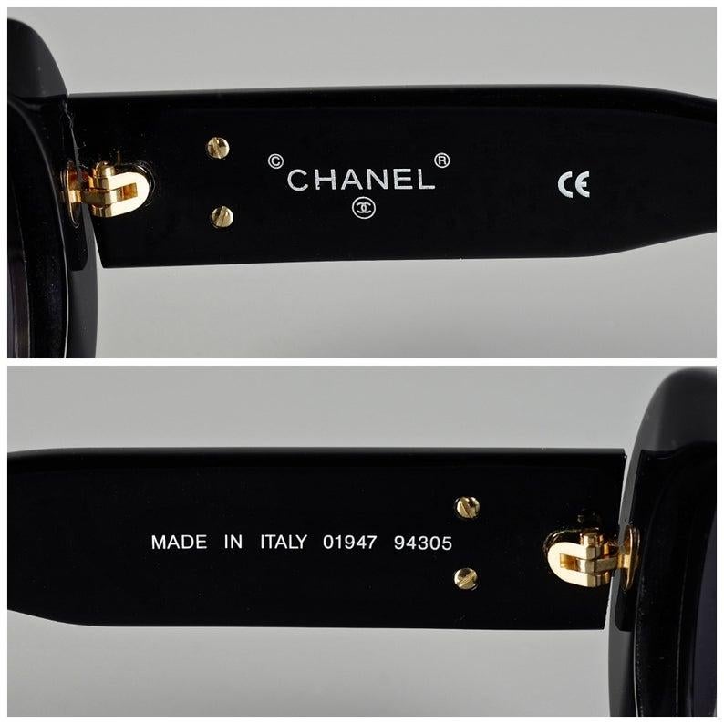 Vintage 1993 Iconic CHANEL PARIS Spelled Black Sunglasses 2