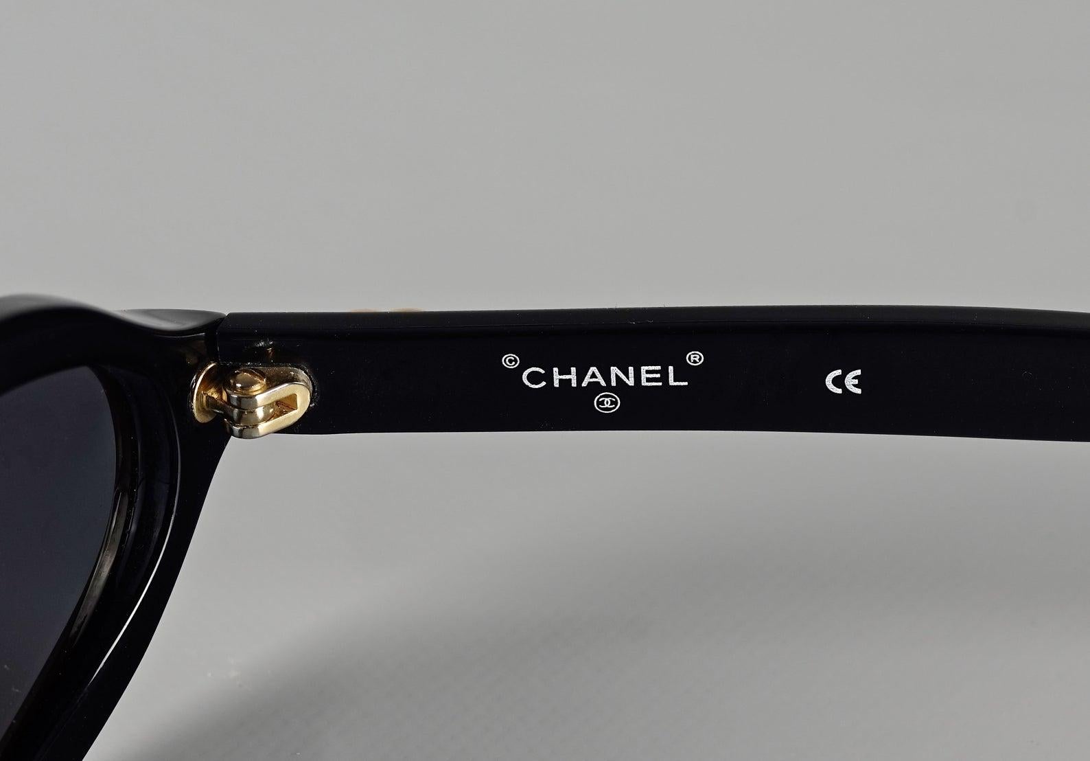Vintage 1993 Iconic CHANEL PARIS Spelled Narrow Frame Black Sunglasses 2