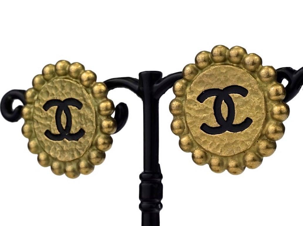 Vintage 1994 CHANEL CC Logo Flower Earrings 3