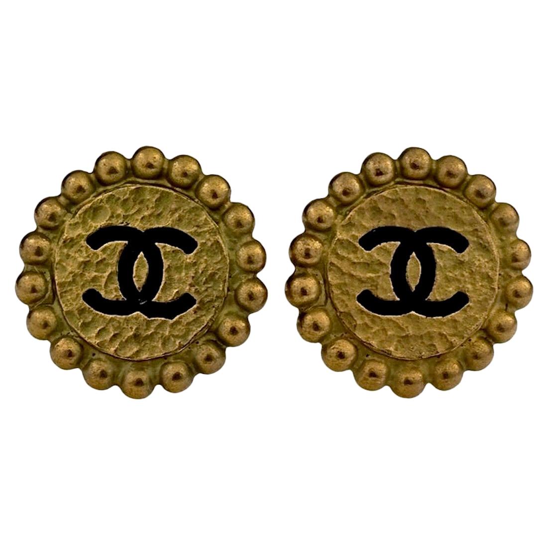 Vintage 1994 CHANEL CC Logo Flower Earrings