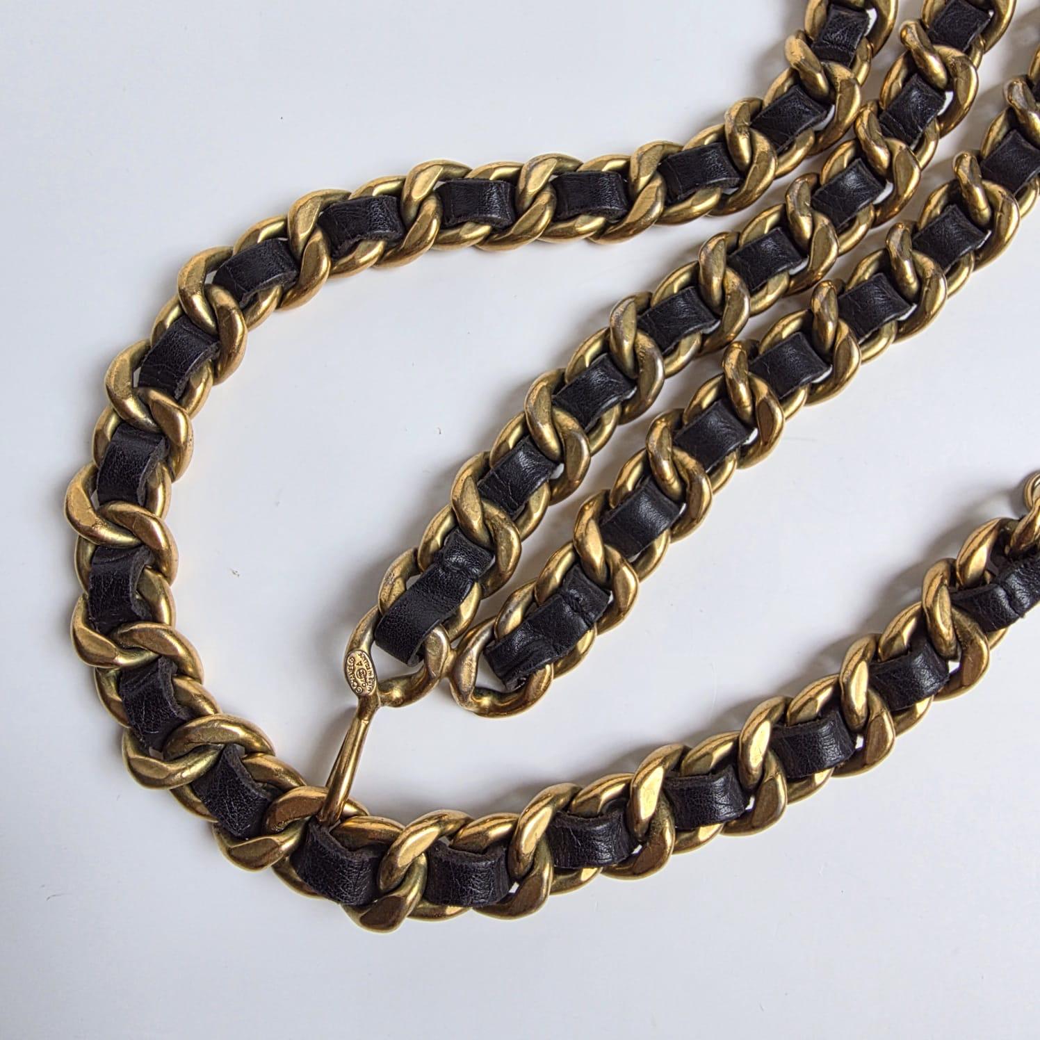 De las mujeres Vintage 1994 Chanel Chunky Leather Entwined Chain Layered Belt en venta