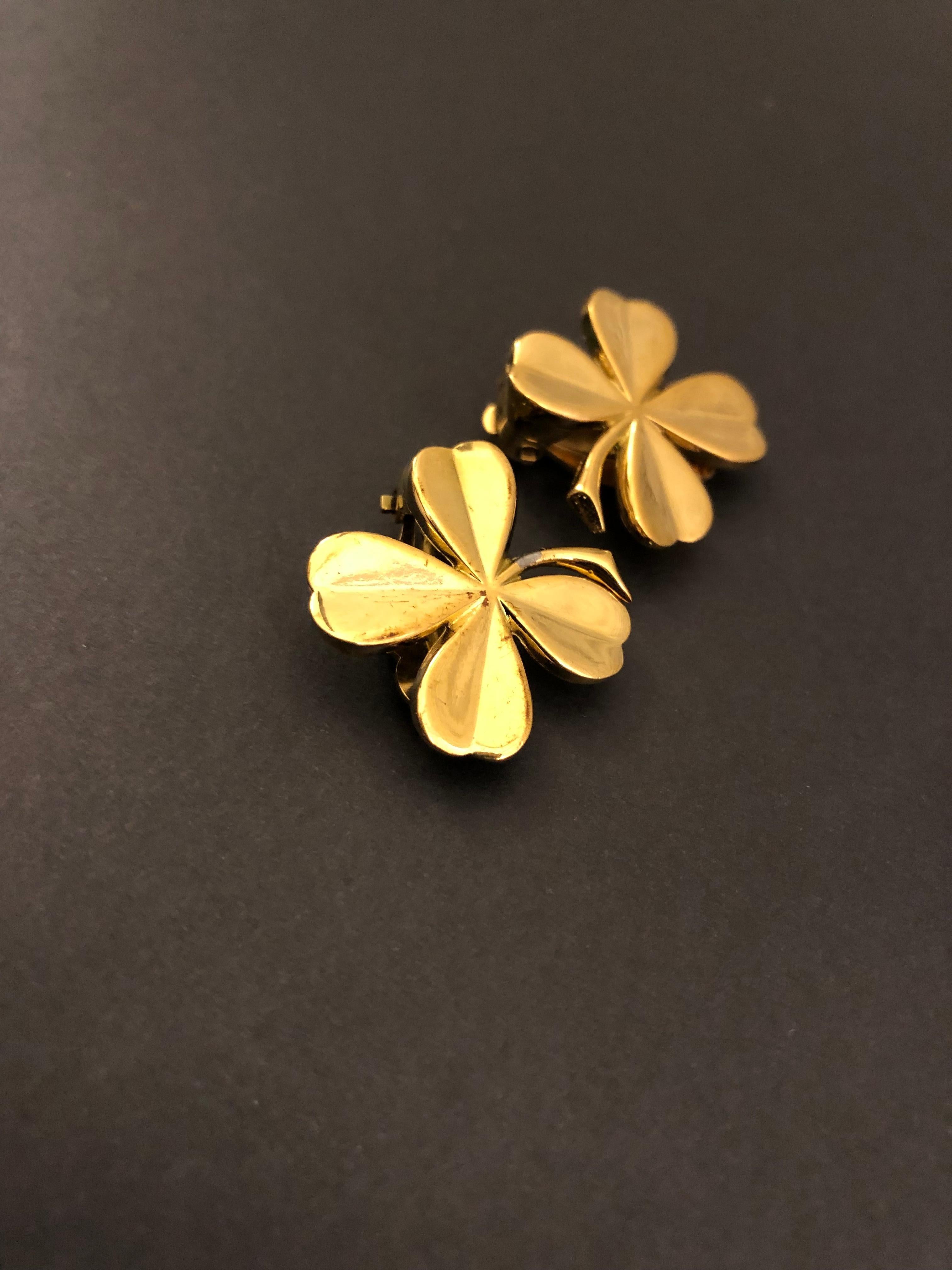 chanel four leaf clover earrings