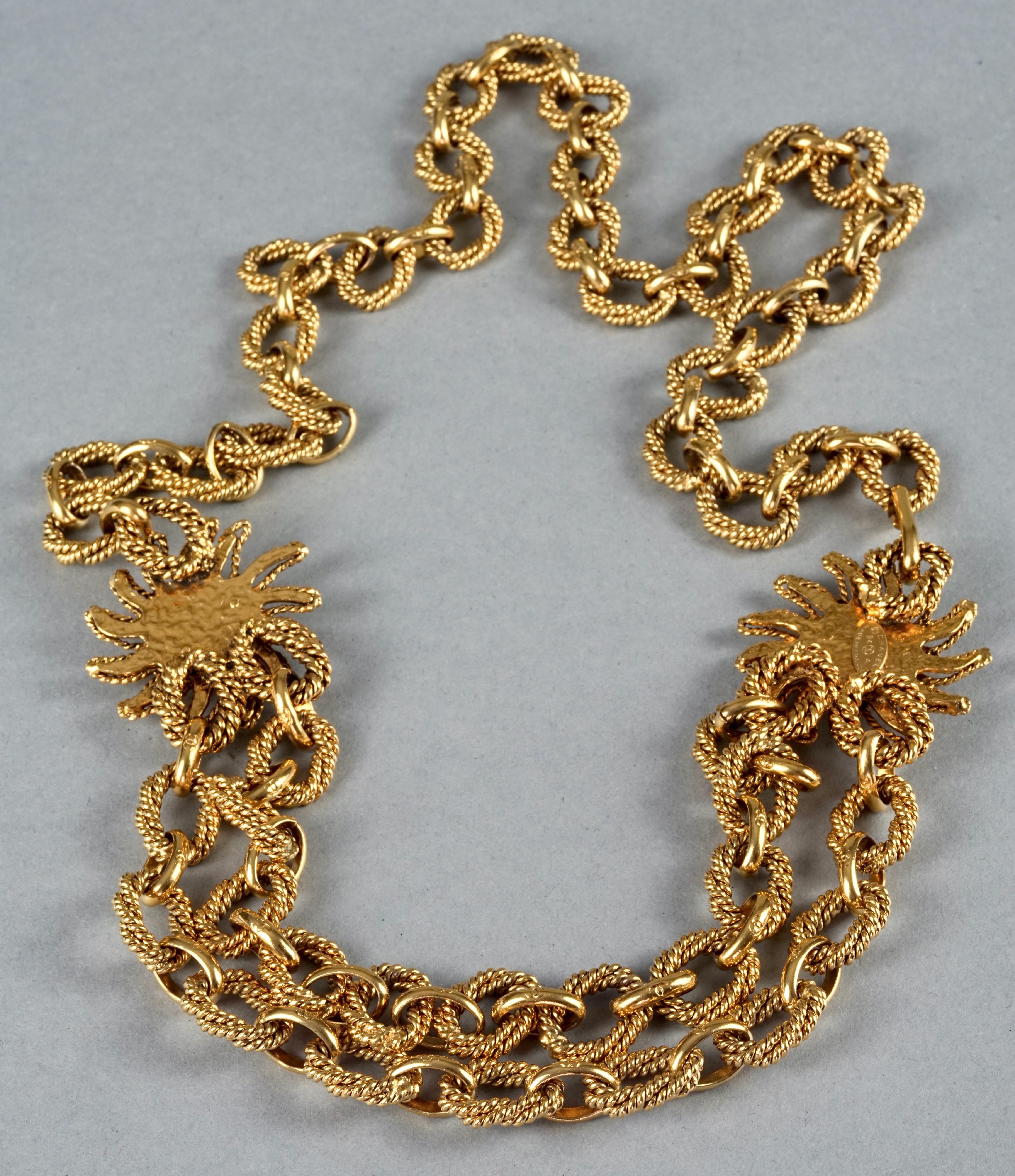 Vintage 1994 CHANEL Logo Medallón Sol Cinturón Charm en venta 7