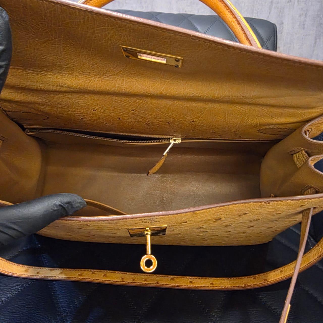 Vintage 1994 Hermes Bolso Kelly 32 Avestruz Castaño en venta 3