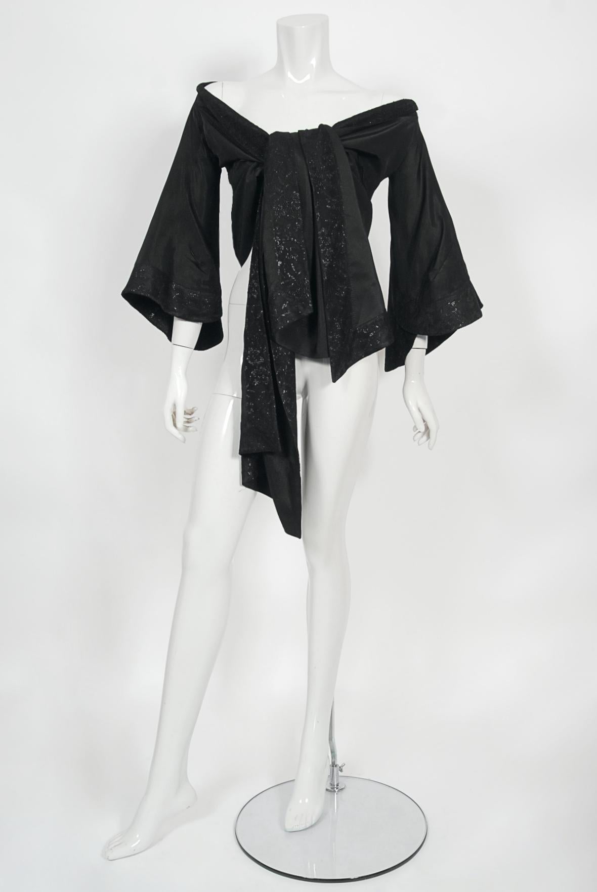 Vintage 1994 John Galliano Silk & Metallic Lace Cropped Kimono-Style Wrap Jacket In Good Condition For Sale In Beverly Hills, CA