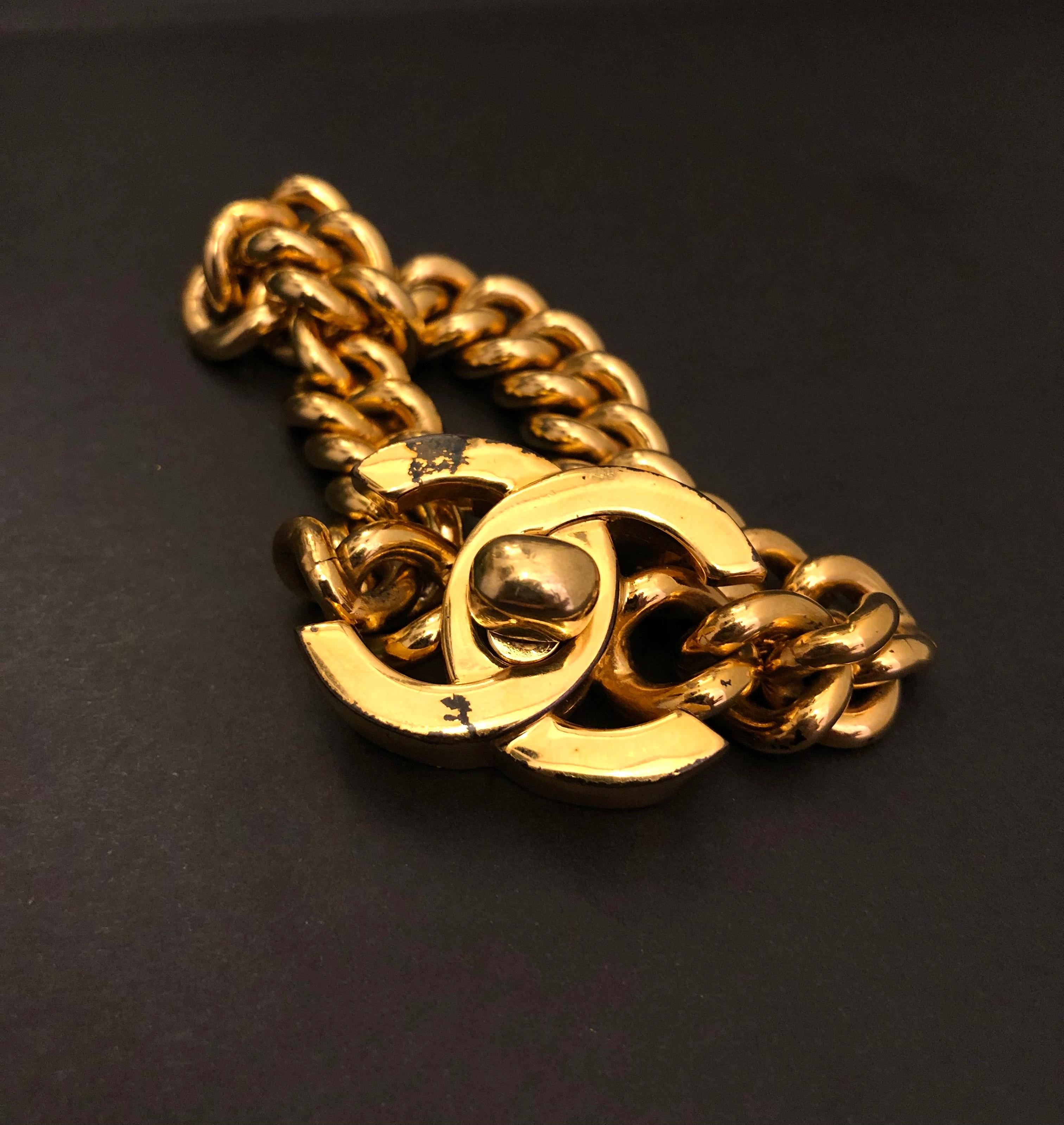 Women's or Men's 1995 Vintage CHANEL Gold Toned Turnlock Chain Bracelet Turn Lock