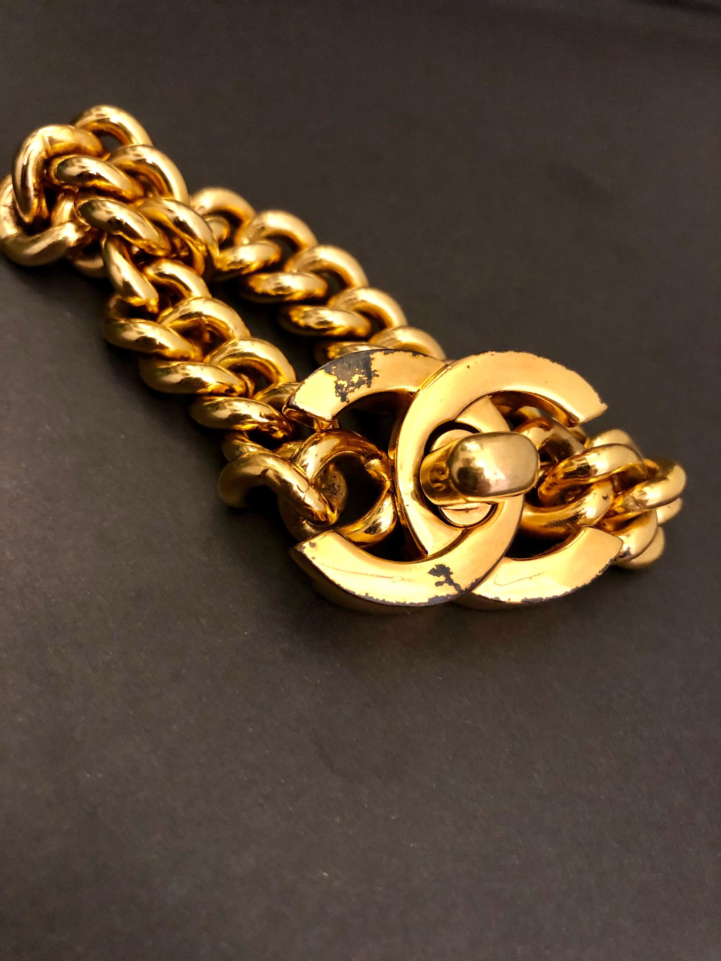1995 Vintage CHANEL Gold Toned Turnlock Chain Bracelet Turn Lock 1