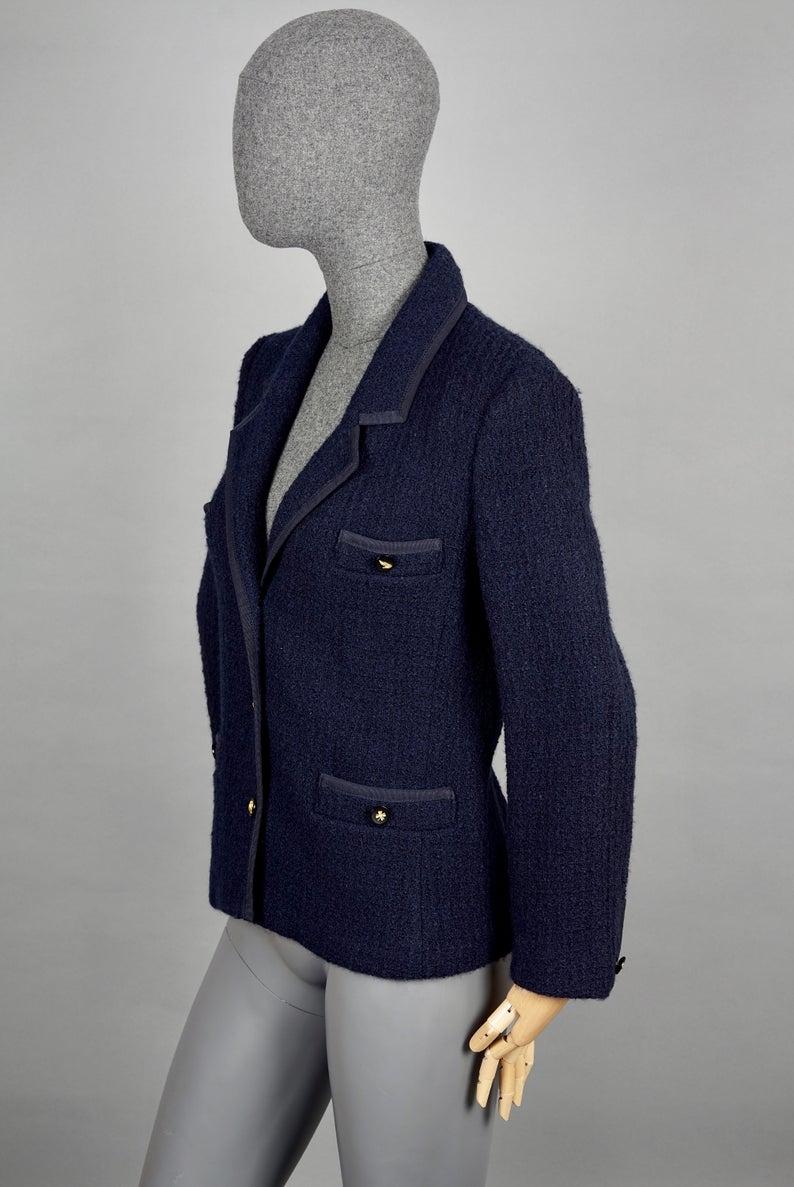Black Vintage 1995 CHANEL Navy Blue Tweed Lucky Charm Button Jacket For Sale