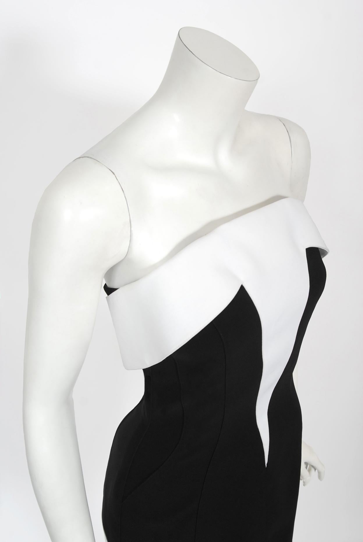 1996 Thierry Mugler Couture Archival Black White Futuristic Strapless Mini Dress For Sale 1