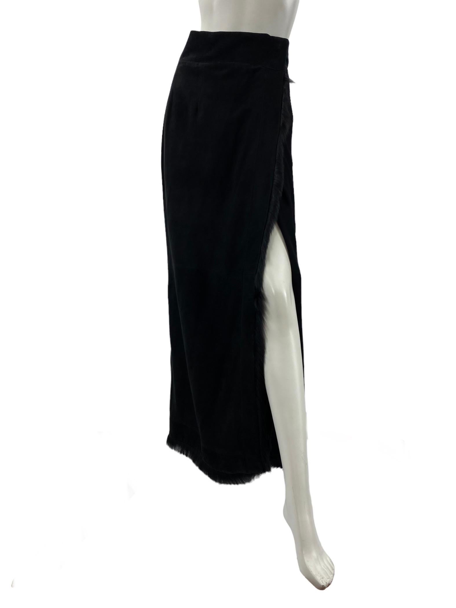 Gucci Black Suede Leather Long Wrap Skirt w/ Fur Trim
Vintage 1996 Tom Ford for Gucci 
Italian size 42
High Waisted with Hook and Eye Closure, Fully Lined.
Measurements: Length - 44 inches, Waist - 28