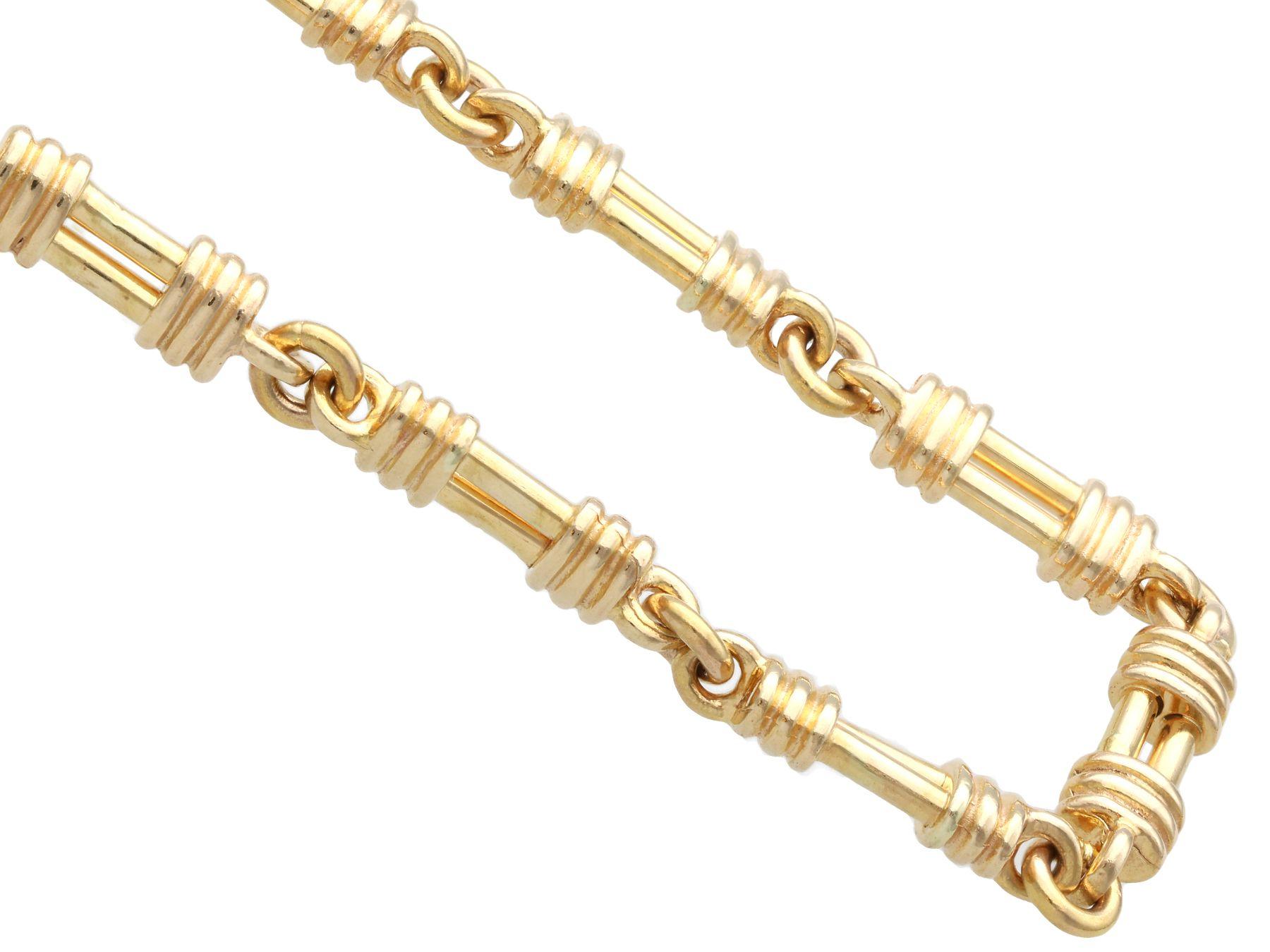 Vintage 1996 Yellow Gold Necklace and Bracelet Set by UnoAErre For Sale 1