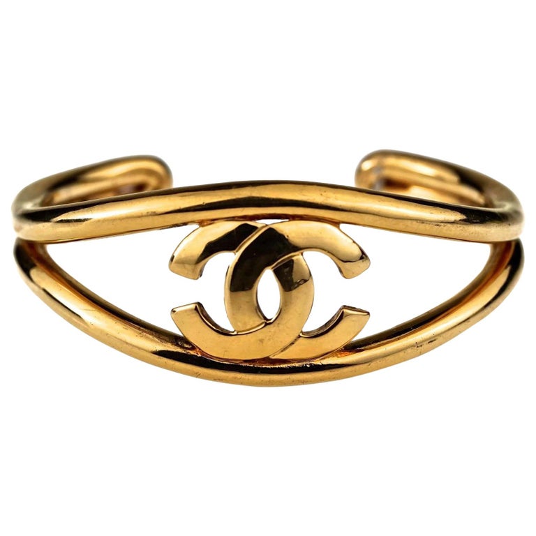 Vintage 1997 CHANEL CC Logo Cuff Bracelet For Sale at 1stDibs