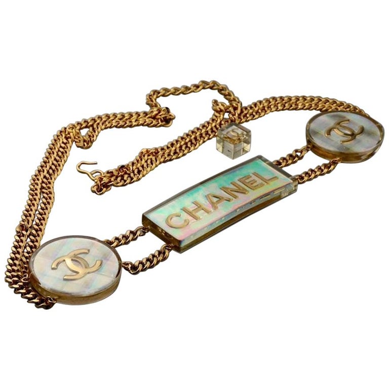 Vintage 1997 CHANEL Logo Holographic Iridescent Lucite Belt  display picture 2
