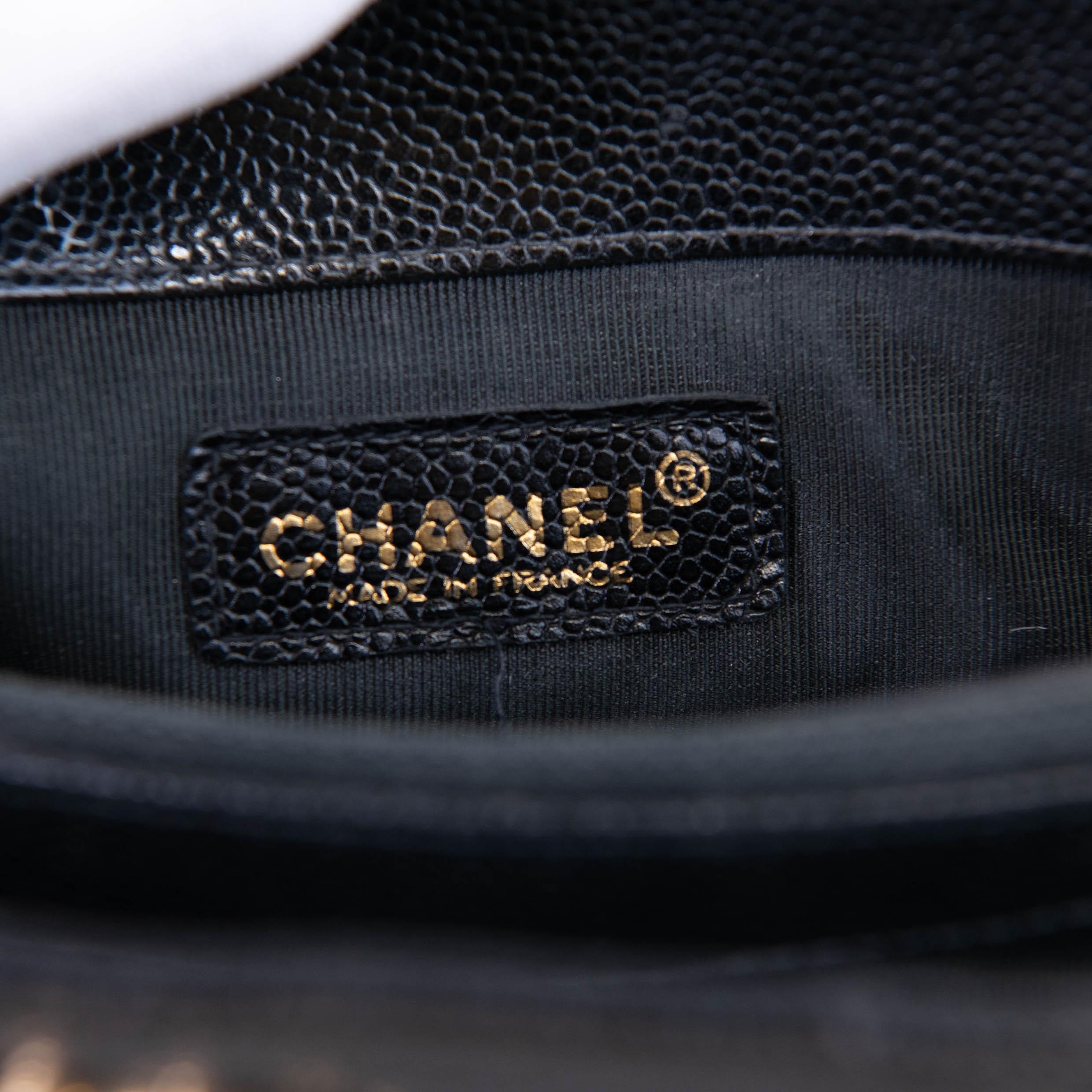 Chanel vintage 1999 Bolso clásico de piel de caviar acolchada negra 5
