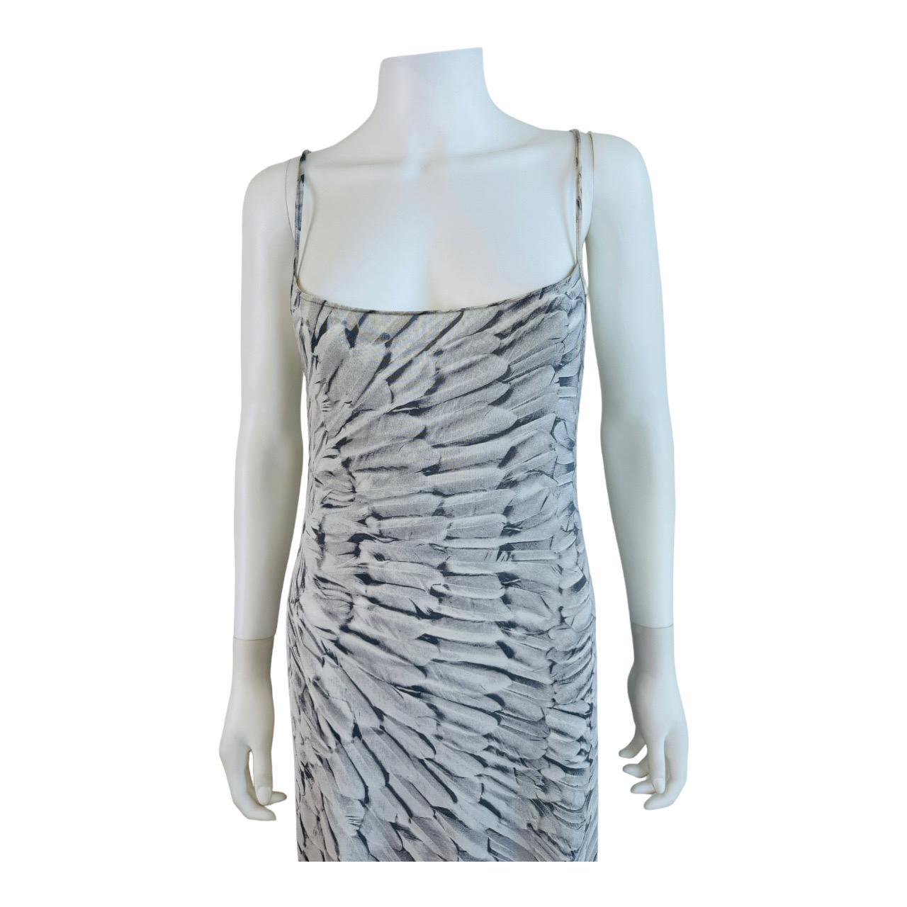 Vintage 1999 Roberto Cavalli Bodycon Grey Feather Print Maxi Dress In Excellent Condition For Sale In Denver, CO