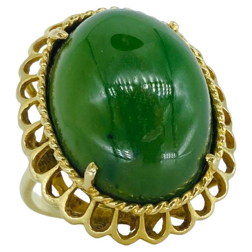 Vintage Green Jade Cabochon Cocktail Ring 14k Gold For Sale