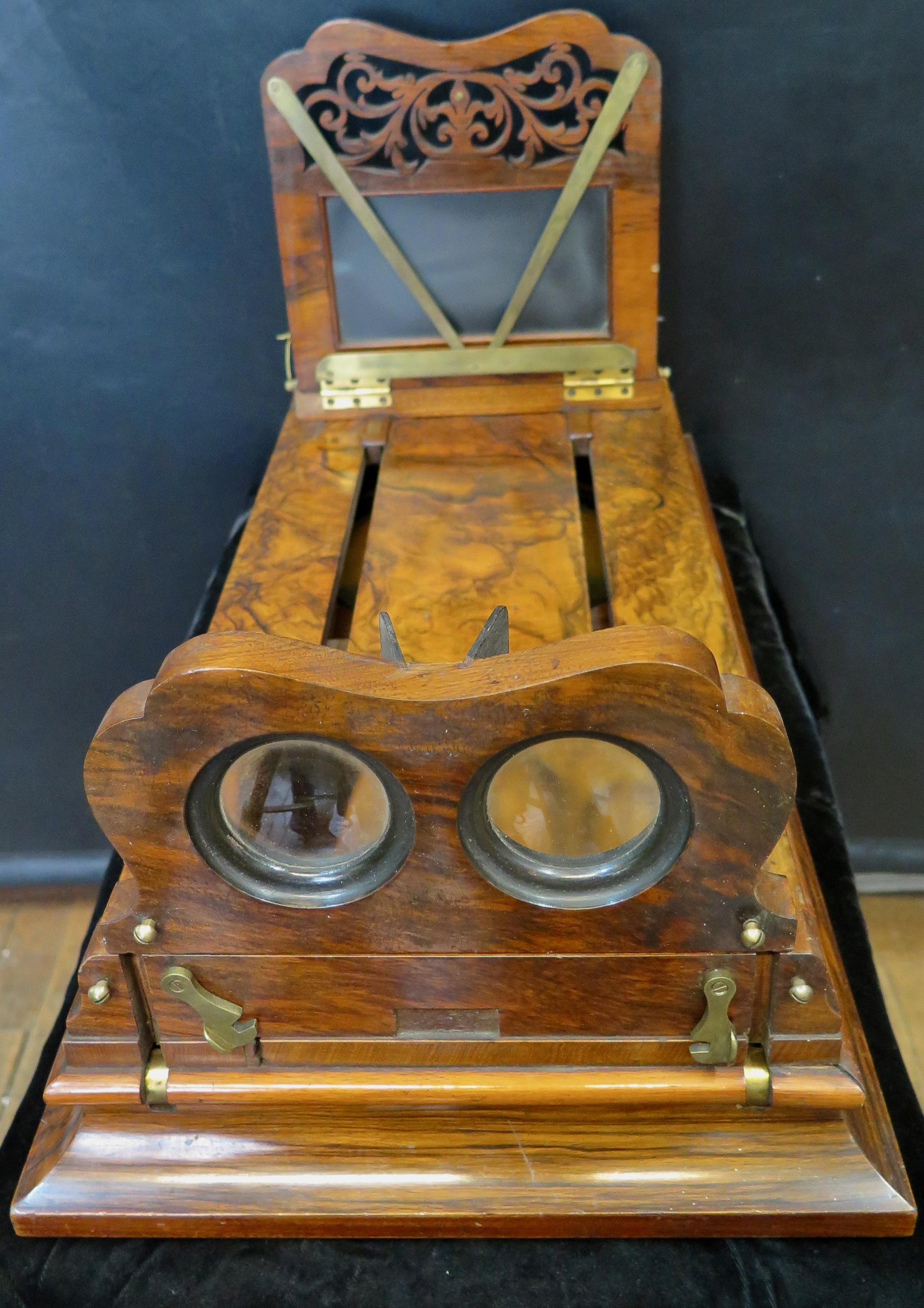 Visor estereoscópico y lupa vintage del siglo XIX Tallado
