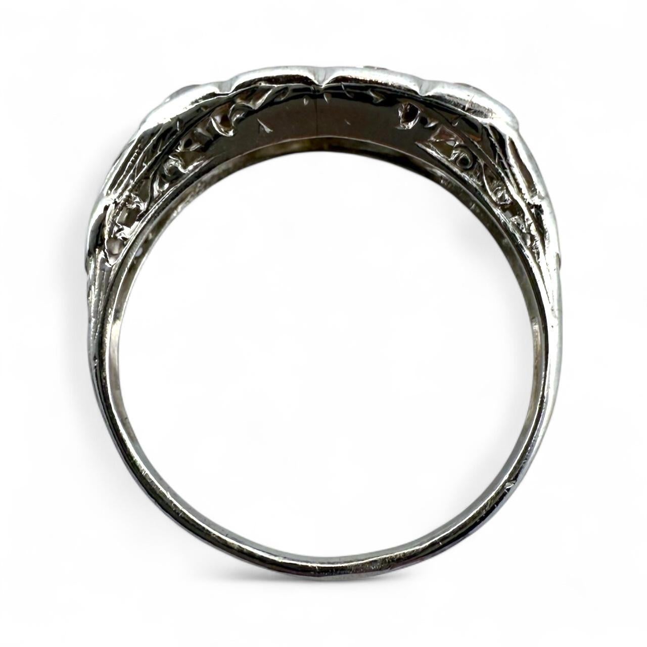 Anello Vintage 1CTW Old Mine Cut Diamond con quattro pietre a fascia in vendita 5