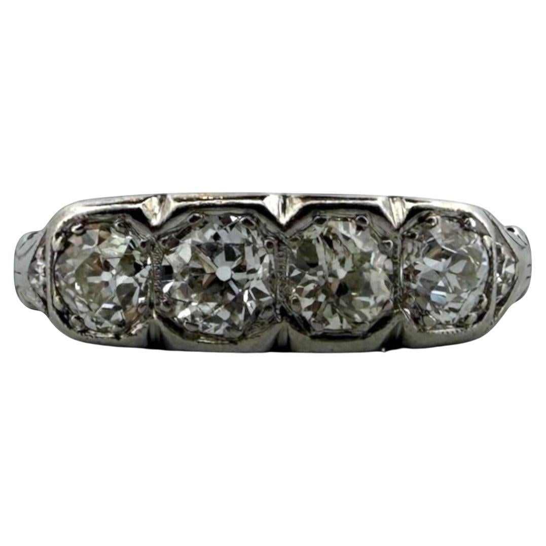 Anello Vintage 1CTW Old Mine Cut Diamond con quattro pietre a fascia