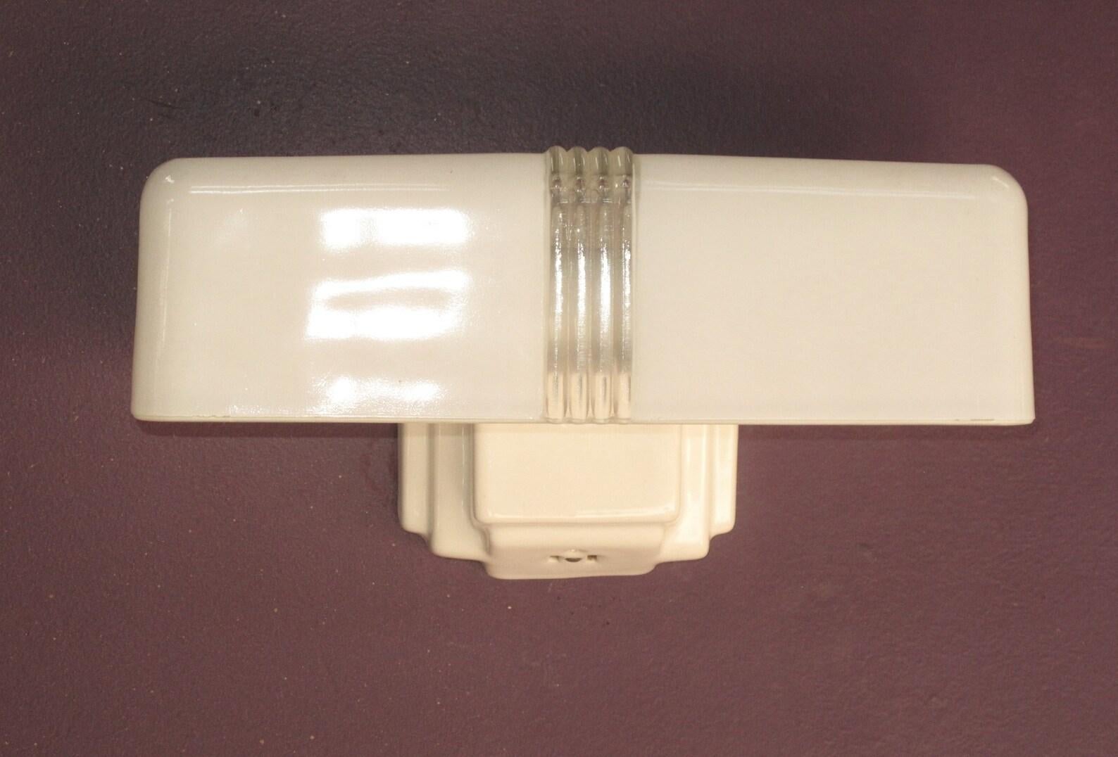 American Vintage 2 Bulb Porcelain Bath Sconce Light