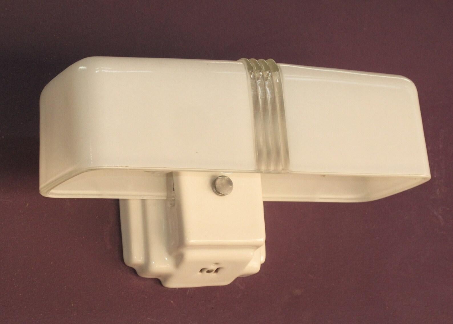 20th Century Vintage 2 Bulb Porcelain Bath Sconce Light