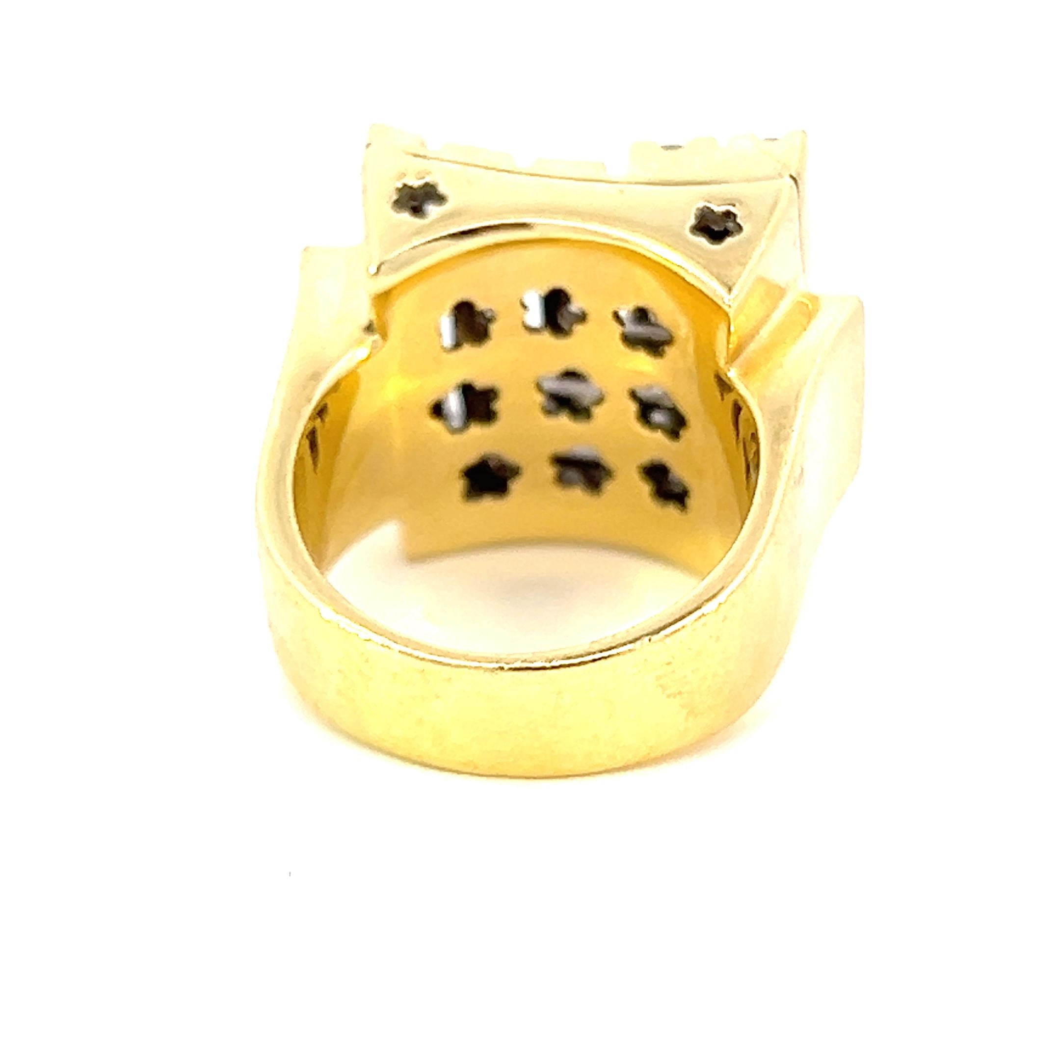 Women's or Men's Vintage 2 Carat Diamond Geometric 18k Gold Ring For Sale