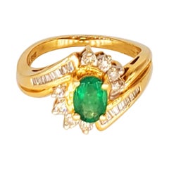 Vintage 2 Carat Emerald and Diamond Cluster Cocktail Ring 14 Karat