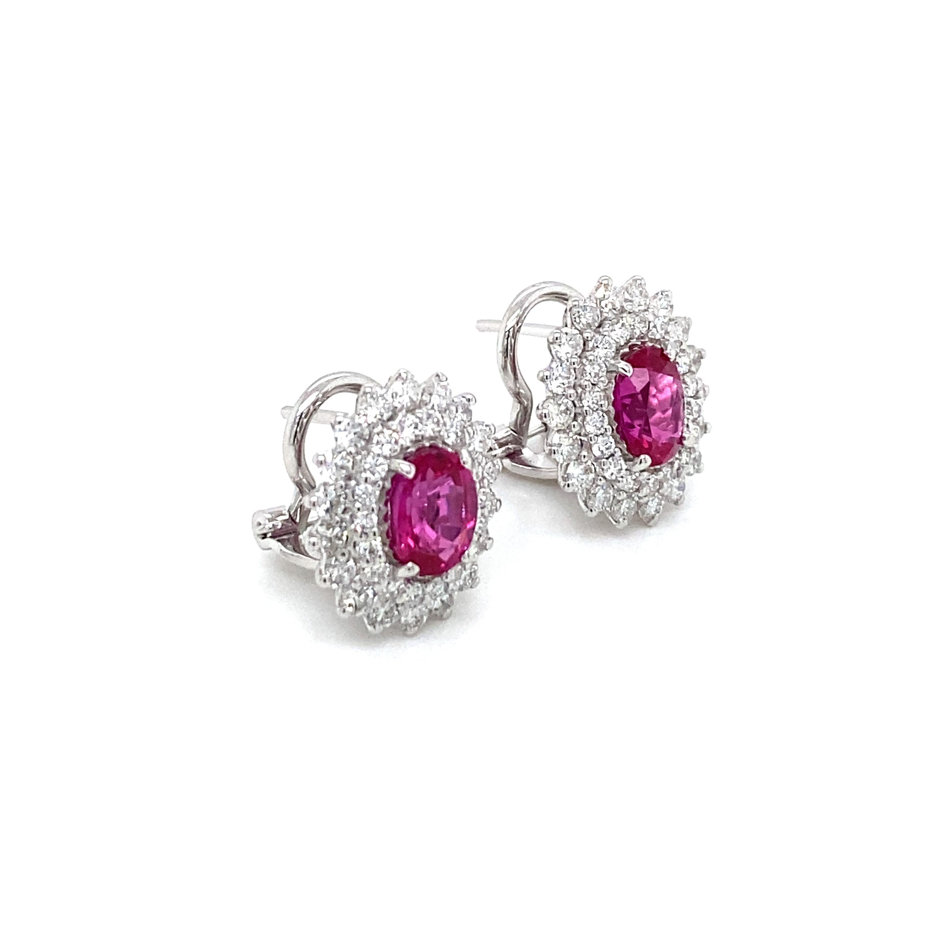 Boucles d'oreilles Vintage 2 Carat Ruby Diamond Gold Cluster Ears Pour femmes en vente