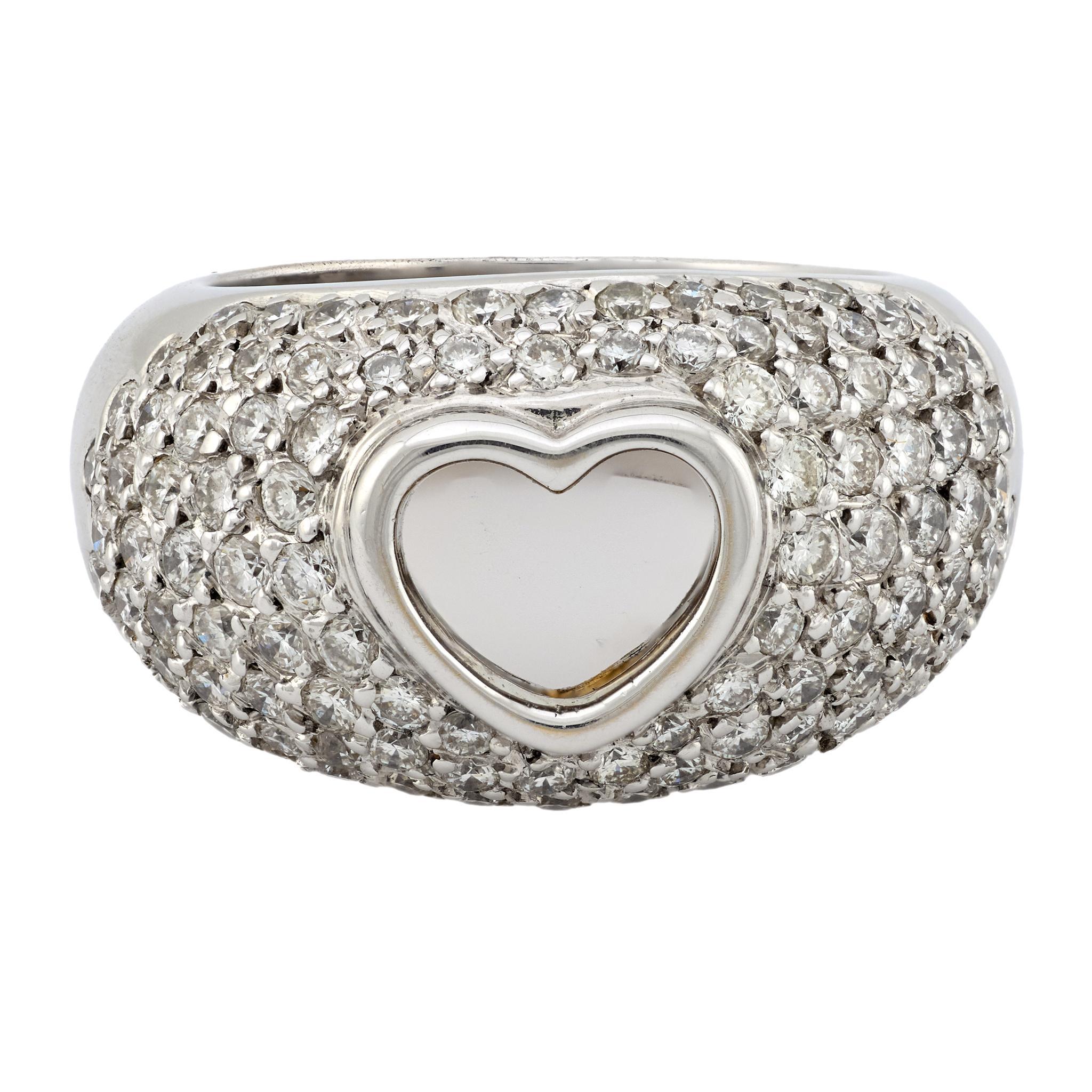 Contemporary Vintage 2 carat total weight diamond 18k white gold heart ring For Sale