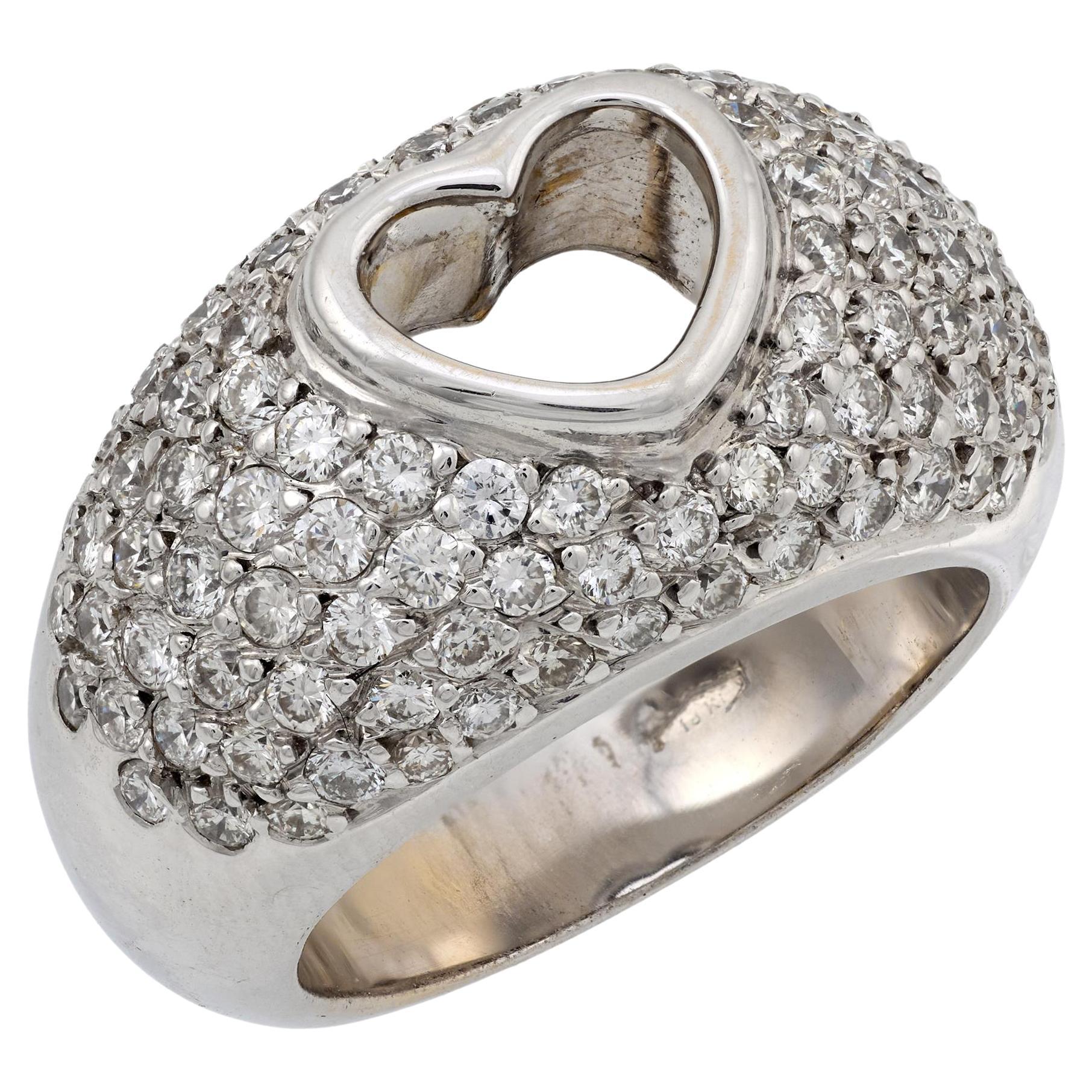 Vintage 2 carat total weight diamond 18k white gold heart ring For Sale
