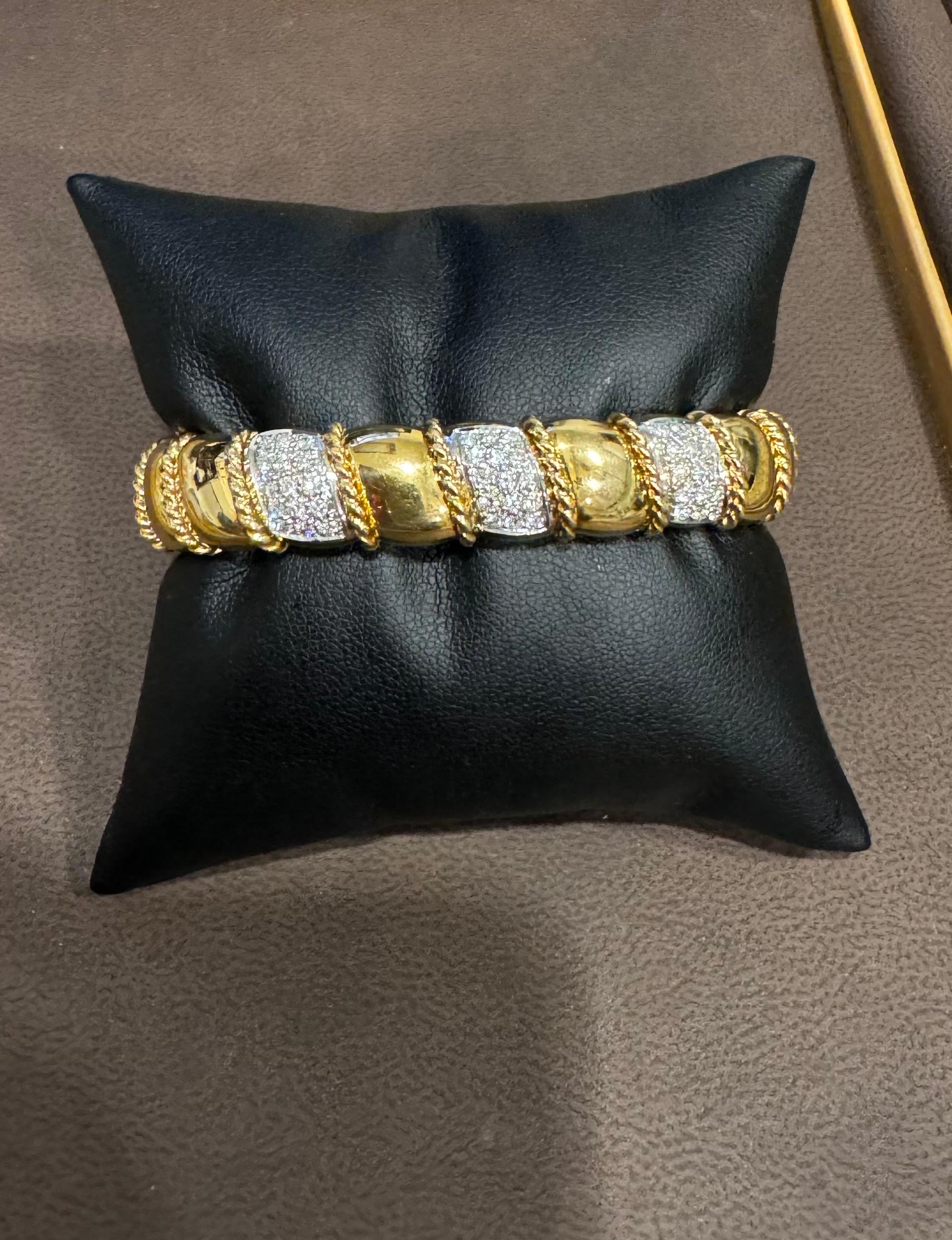 Vintage 2 Carats Diamond Cuff Bangle Bracelet 18 Karat Solid Yellow Gold 75 Gram en vente 10