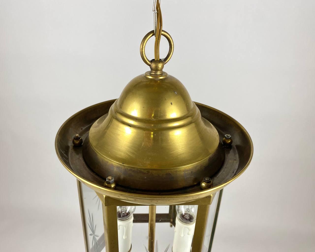 Vintage 2 Light Electric Lantern, 1980s, Brass and Beveled Glass For Sale 3