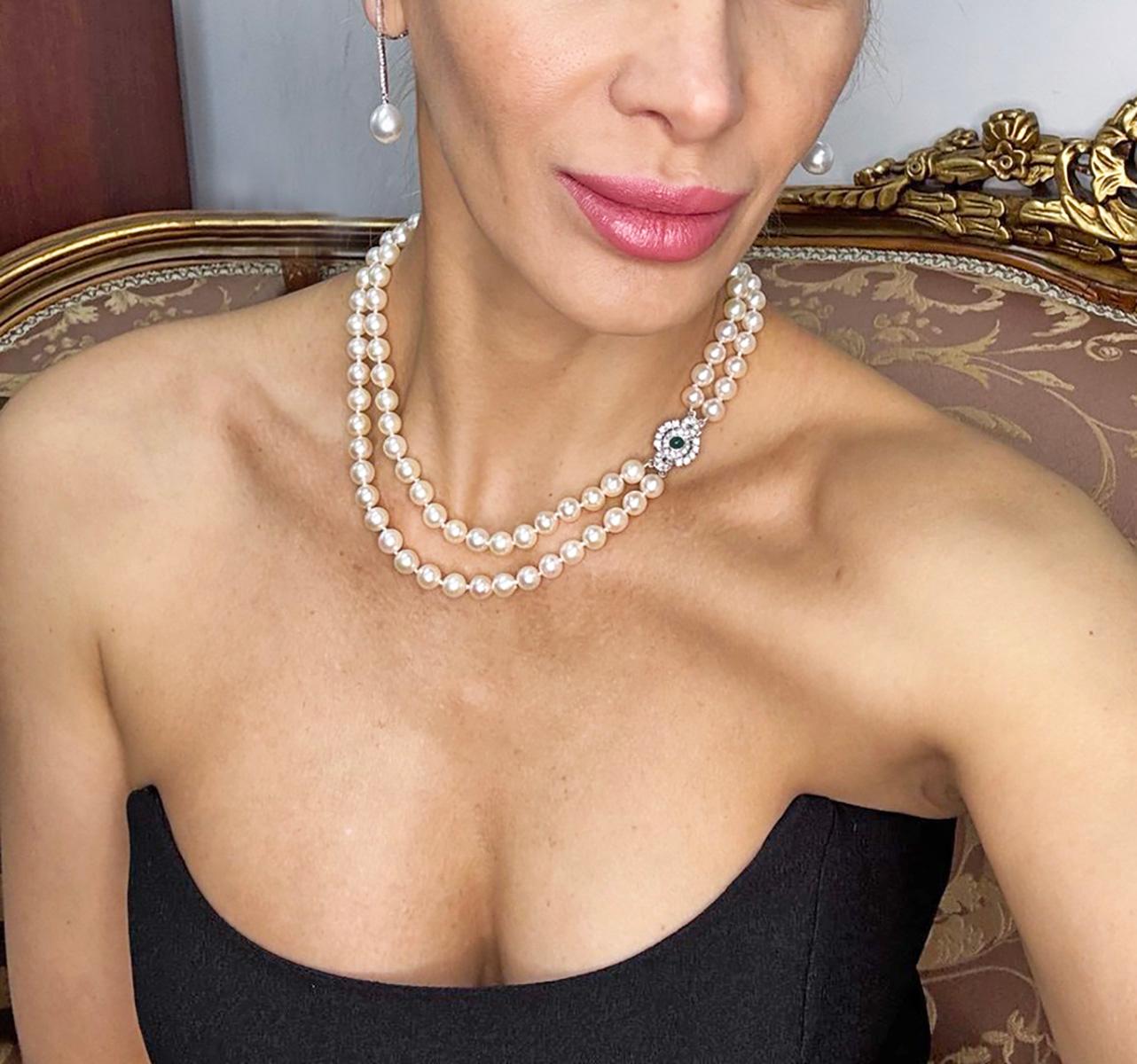 Vintage 2-Row Cultured Akoya Pearl Necklace 18K WG Diamond Agate Jewelry Clasp For Sale 5
