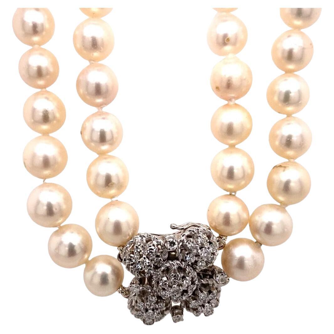 Vintage 2 Row Cultured Pearl Necklace Set in 18ct Gold Diamond Clasp For Sale