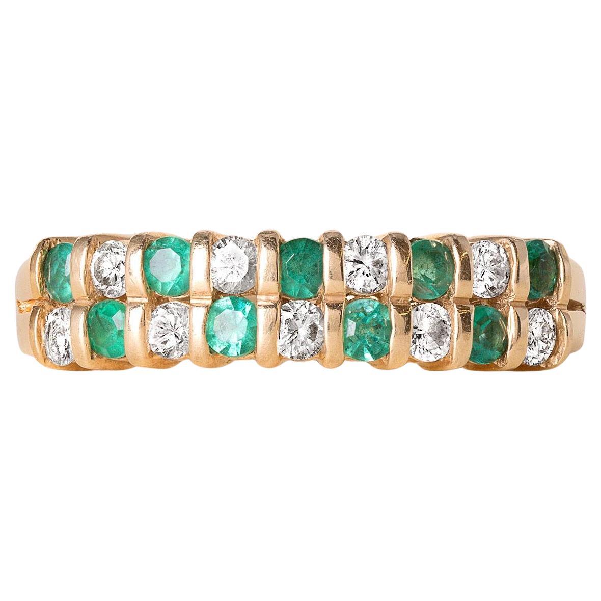 Vintage 2 Row Emerald and Diamond Tenison Set Ring Band 14K Yellow Gold en vente