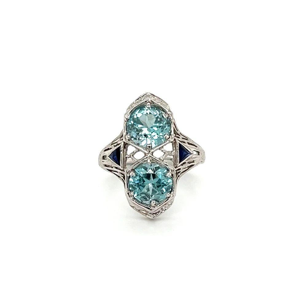 Vintage 2 Stone Round Blue Zircon and Sapphire Gold Art Deco Navette Ring In Excellent Condition For Sale In Montreal, QC