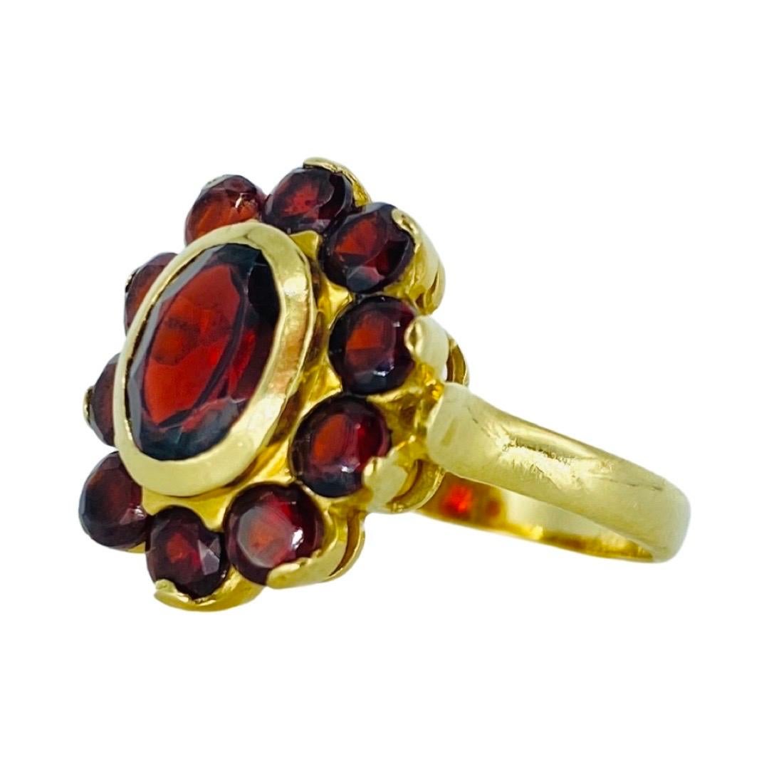 Vintage 20 Carat Garnet Gemstones Set Earrings, Ring and Pendant 14k Gold Italy For Sale 6
