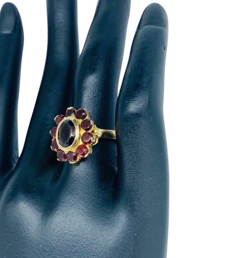 Vintage 20 Carat Garnet Gemstones Set Earrings, Ring and Pendant 14k Gold Italy For Sale 7