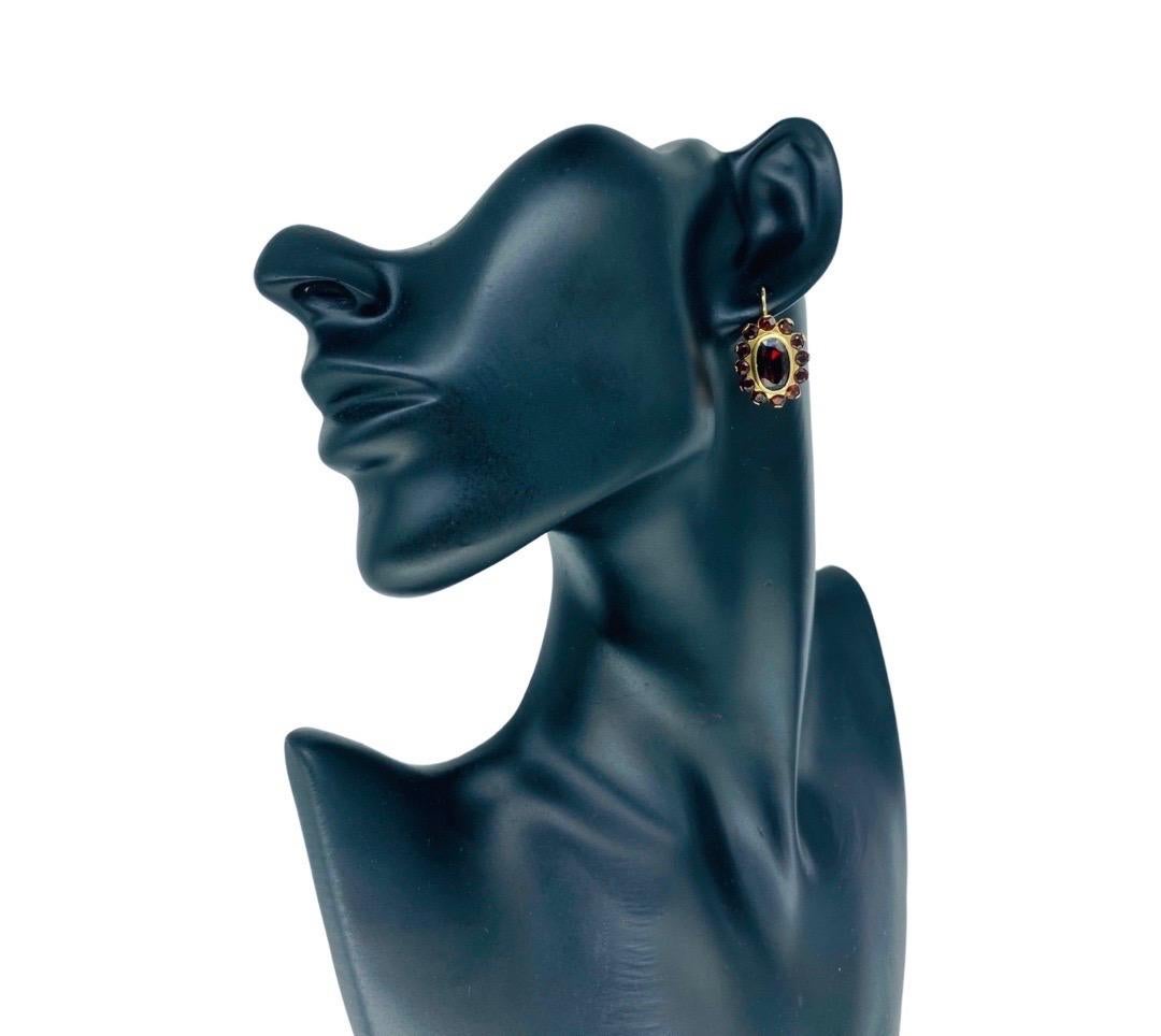 Women's Vintage 20 Carat Garnet Gemstones Set Earrings, Ring and Pendant 14k Gold Italy For Sale