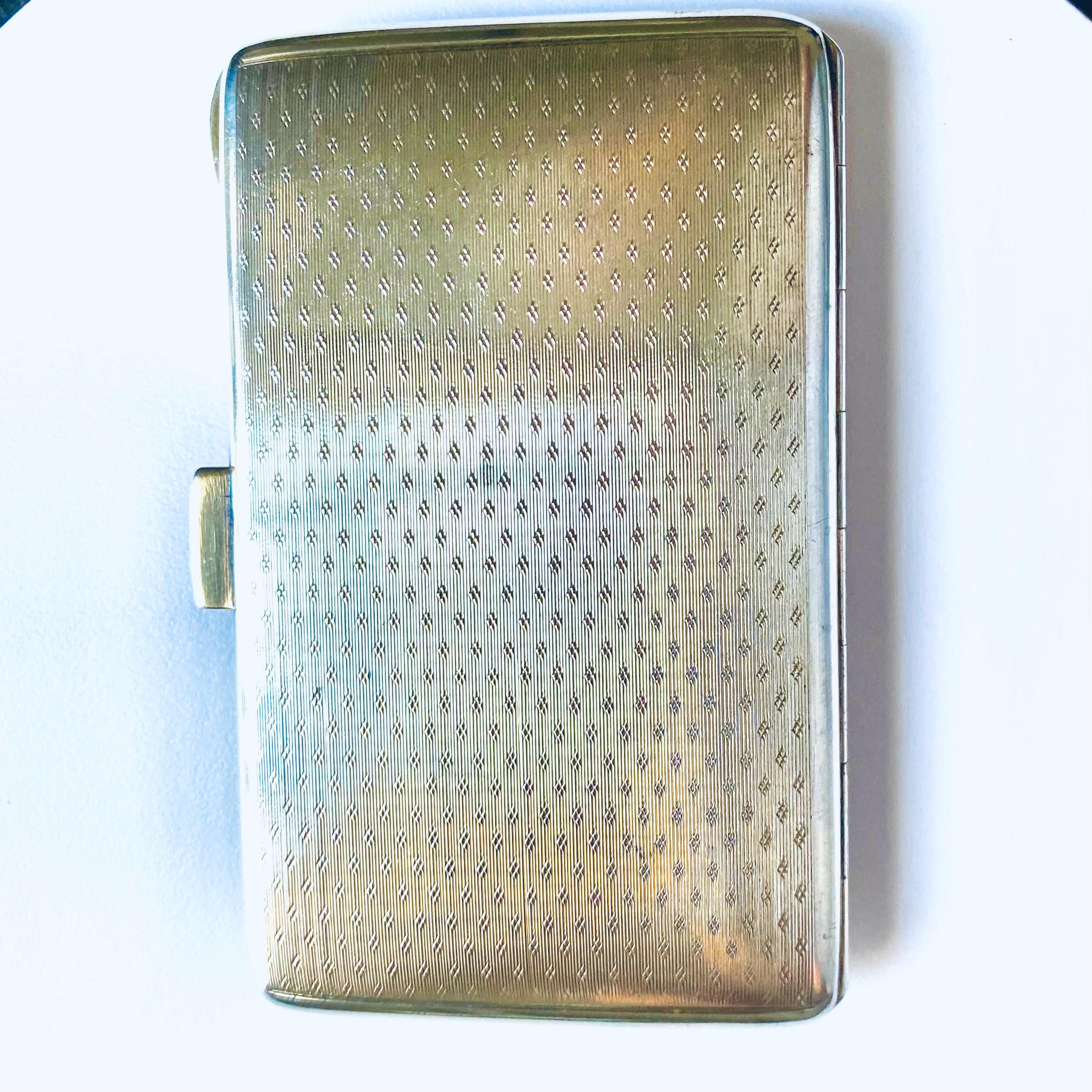 Vintage 20 Century Rare Silver Guilloche Translucent Red Enamel Cigarette Case For Sale 8