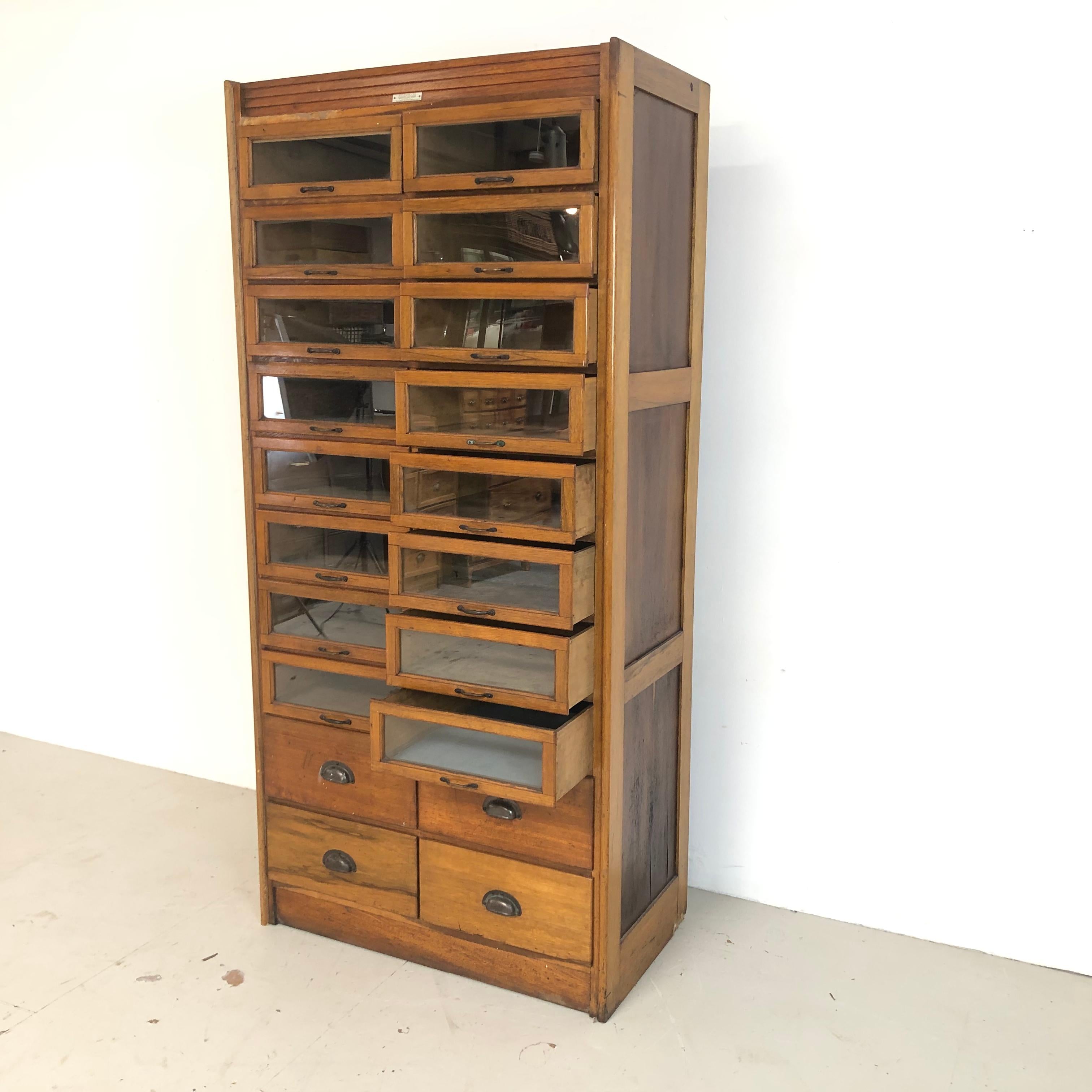 Vintage 20-Drawer Haberdashery Cabinet Shop Display In Good Condition In Lewes, East Sussex