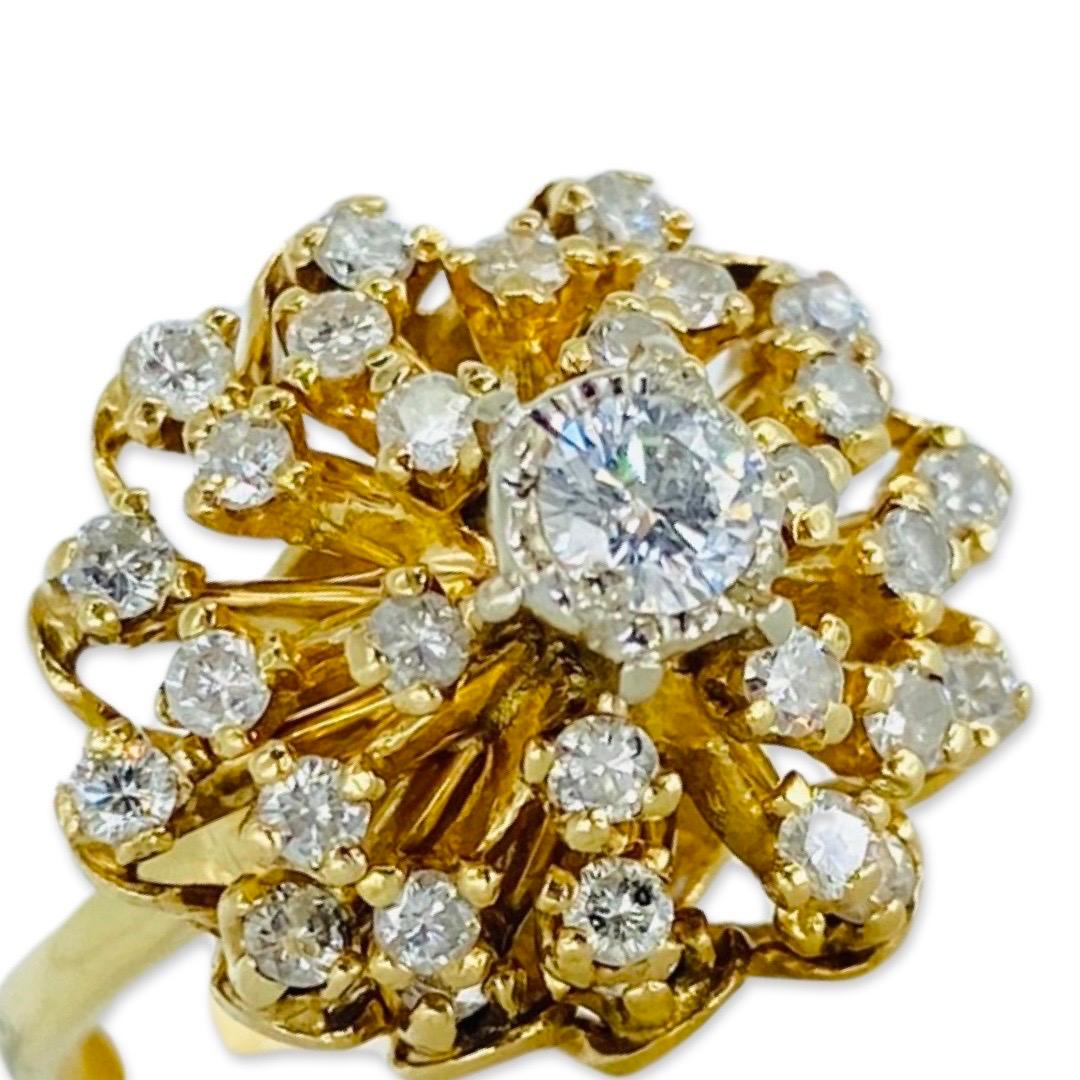 Vintage 2.00 Carat Diamonds Ballerina Cocktail Ring 14k Gold In Excellent Condition For Sale In Miami, FL