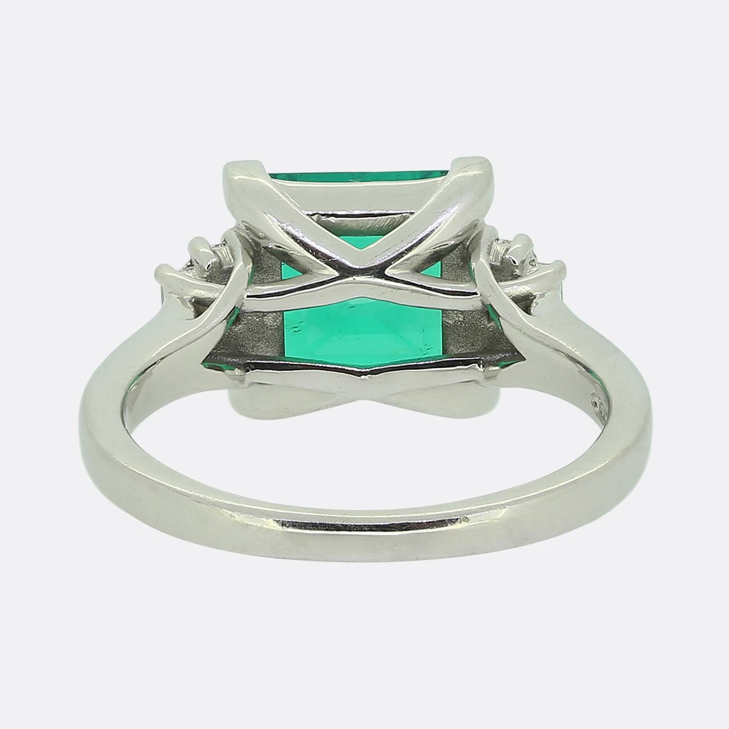 Vintage 2.00 Carat Emerald and Diamond Ring In Good Condition In London, GB