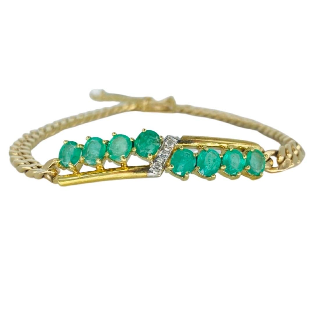 Vintage 2.00 Carat Emeralds and Diamonds Cuban Link Bracelet 14k Gold For Sale 3