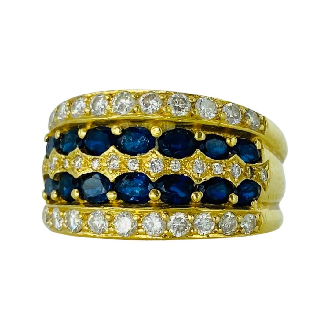 Vintage 2,00 Gesamtkarat Gewicht Diamanten und blauer Spinell Band Ring 18k
Der Ring besteht aus blauen Spinellen mit einem Gesamtgewicht von ca. 1,40 Karat und natürlichen Diamanten mit einem Gesamtgewicht von ca. 0,60 Karat. Der Ring ist eine