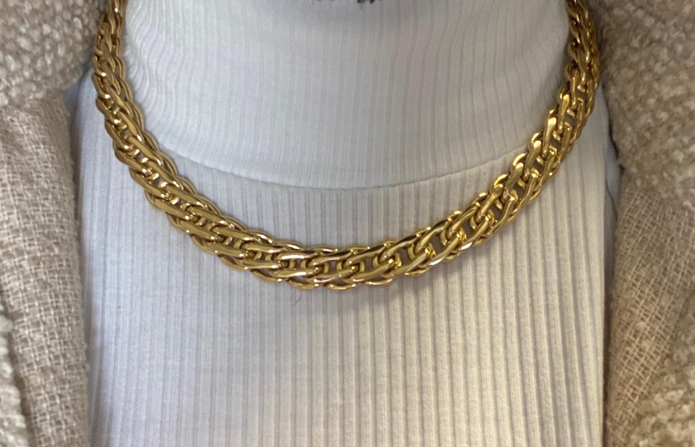 Vintage 2000 14 Karat Yellow Gold Italian Wide Link Necklace In Good Condition For Sale In Boston, MA